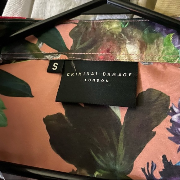 COPY - Criminal Damage Shirt In Pink Floral Print // small - Picture 4 of 4